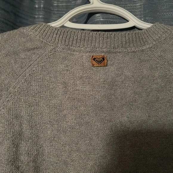 3/$15 Roxy Sweater - Picture 3 of 4